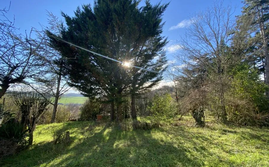 Terrain à bâtir de 956 m² à MONTASTRUC-LA-CONSEILLERE (31)