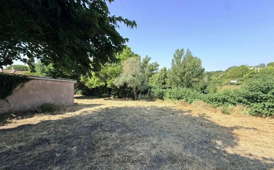 Terrain à bâtir de 376 m² à MONS (31)